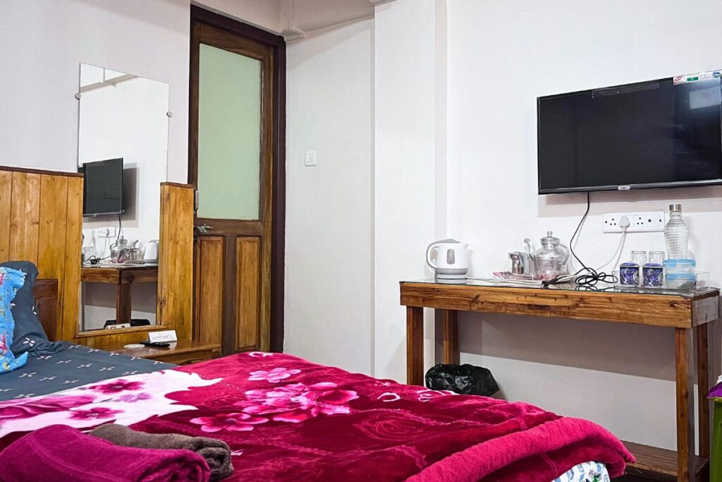 Kanchenjunga view stay at Himawas, Hotel, Homestay in Darjeeling